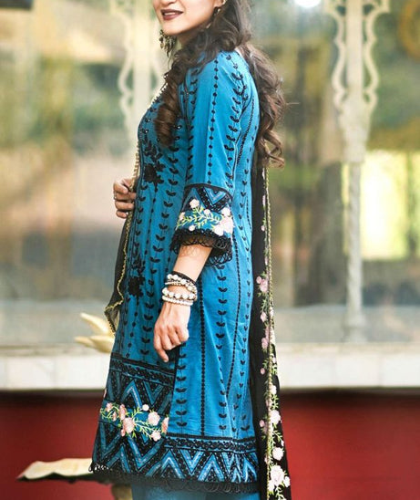 Nazia Malik Lawn Kari`21 D#07