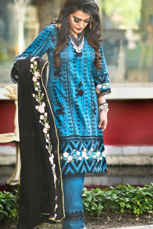 Nazia Malik Lawn Kari`21 D#07