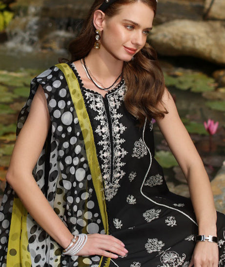 Noor By Saadia Asad Luxe Chikankari`25 D#03-B