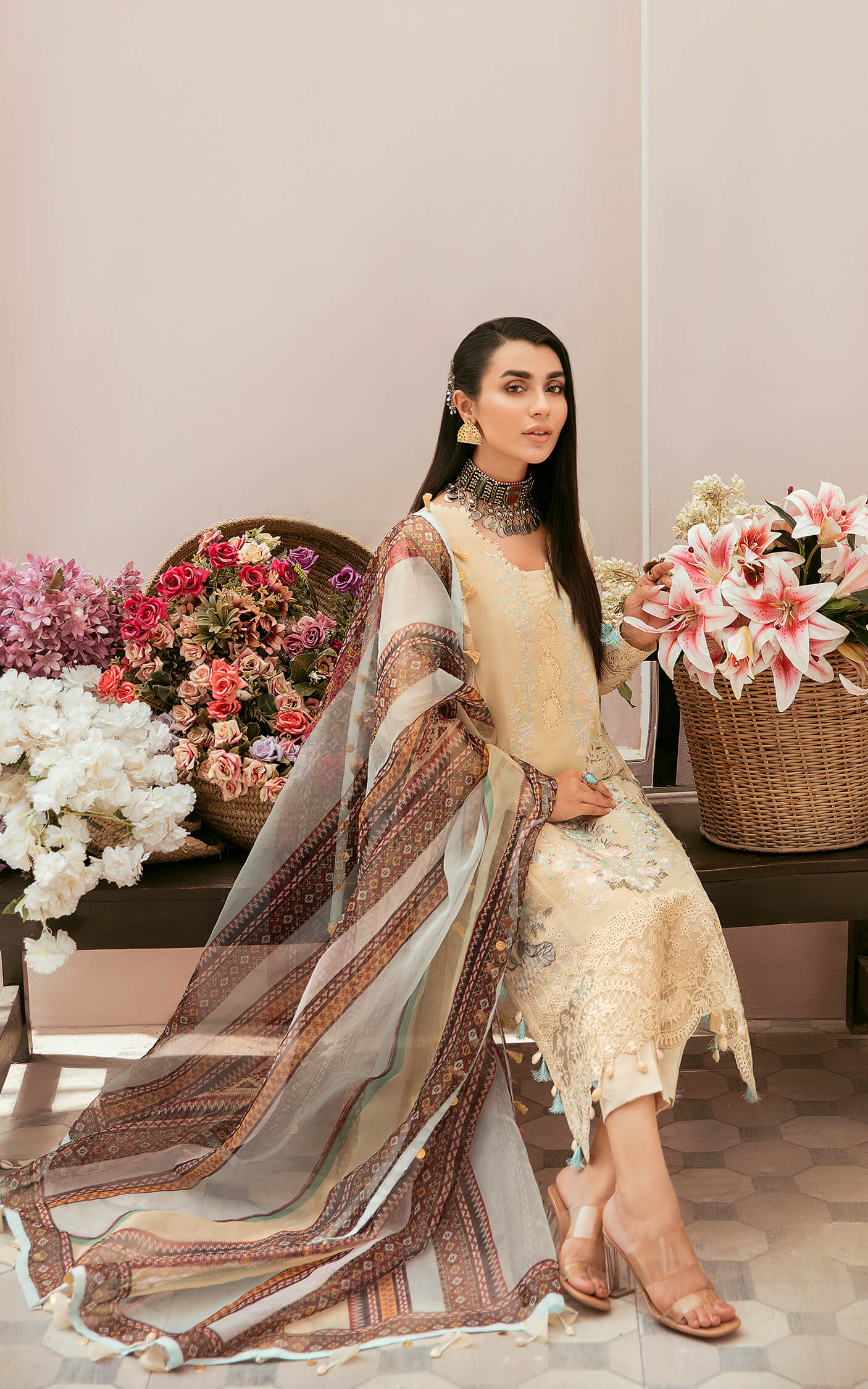 Asifa Nabeel Qaus-e-Quzah Luxury Lawn'22 SS#04