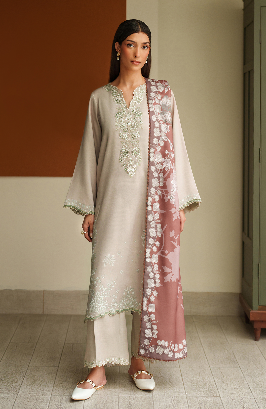 Seran Bellini Emb Winter`25 D#07