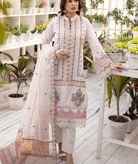 RA Mahee's Exclusive Lawn'23 D#02