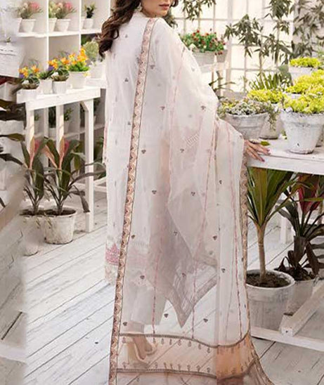 RA Mahee's Exclusive Lawn'23 D#02