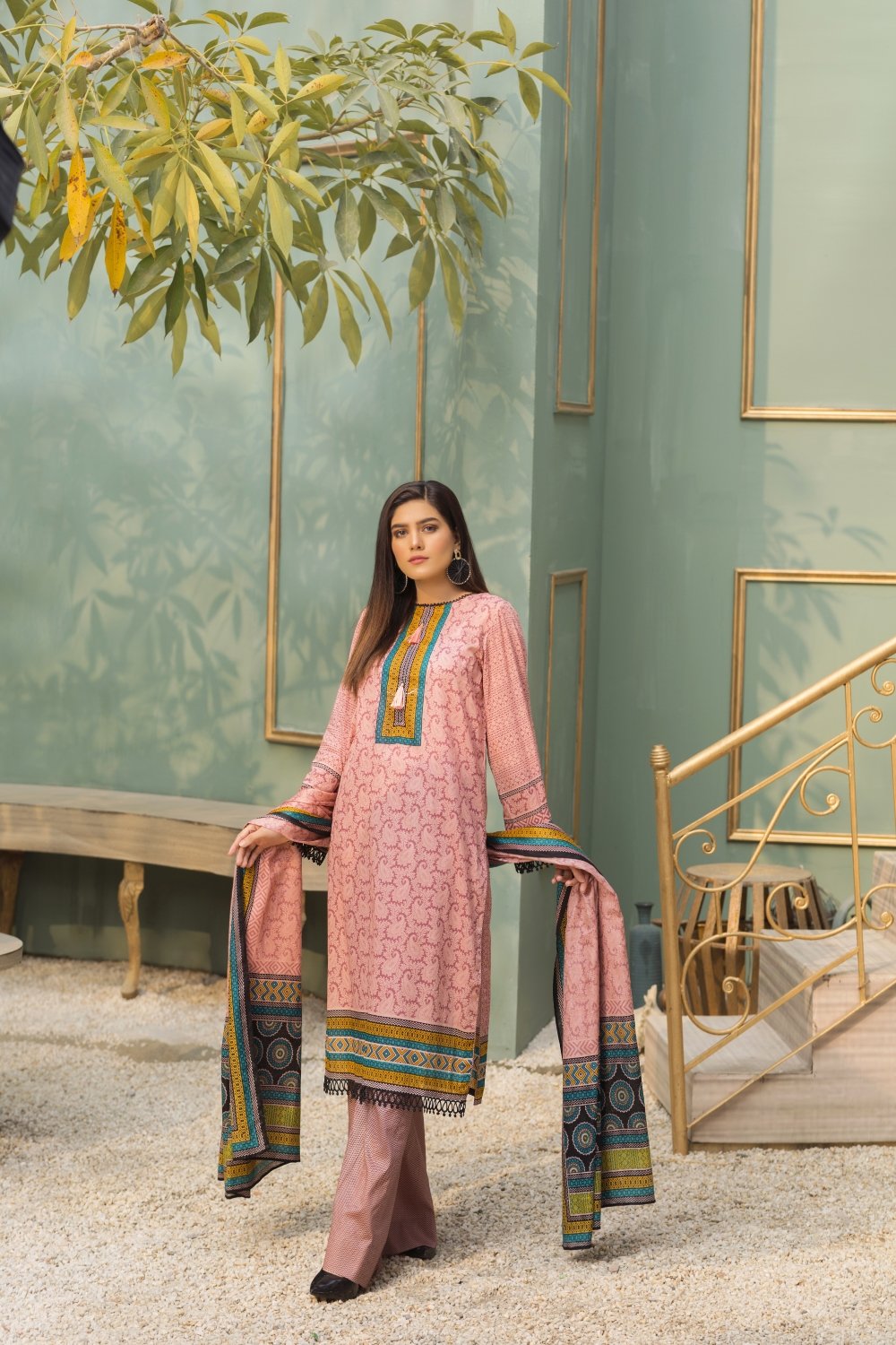 Ittehad Crystal Lawn'21 D # 21127 Pink