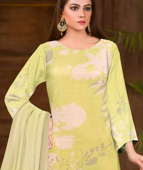 RA Ushna Premium Lawn`25 D#4
