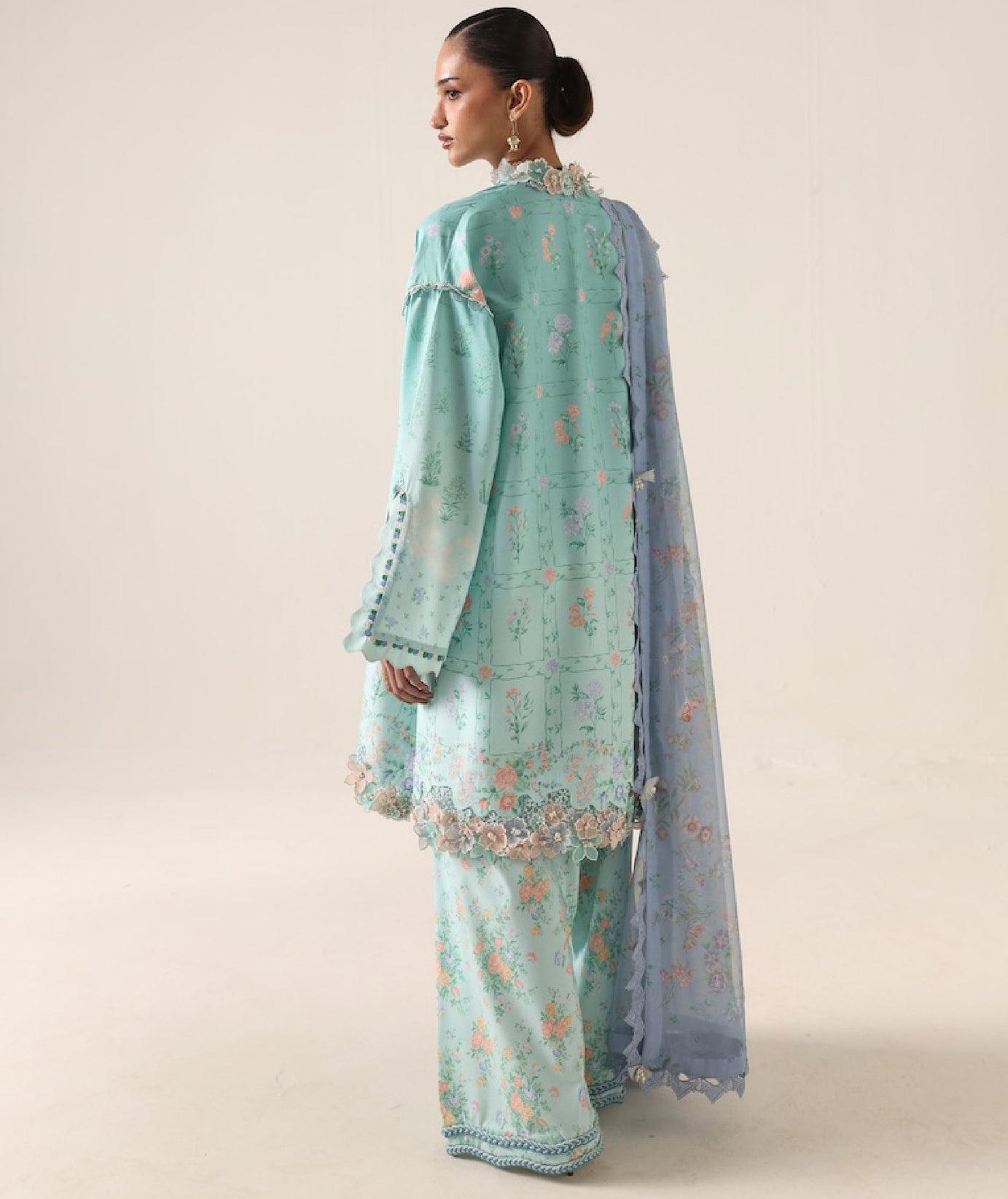 Republic Neoma Lawn`26 SP#01
