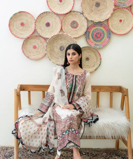 Salina Digital print Lawn`22 L Skin