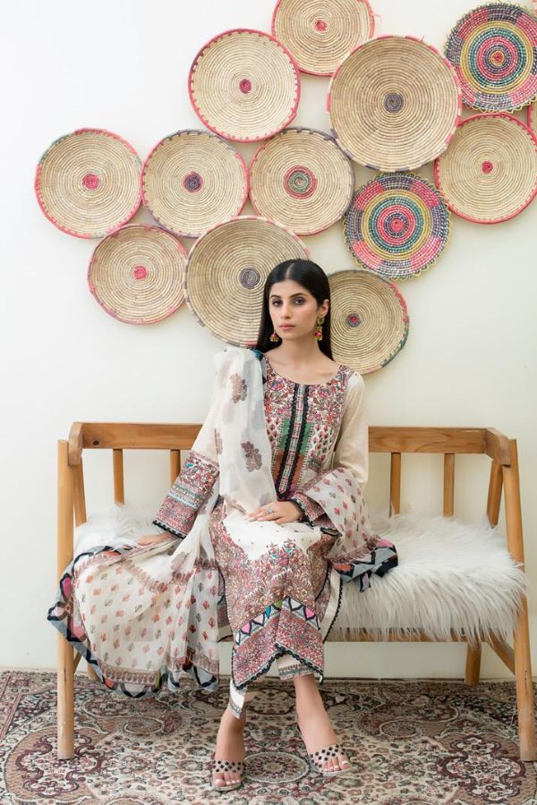 Salina Digital print Lawn`22 L Skin