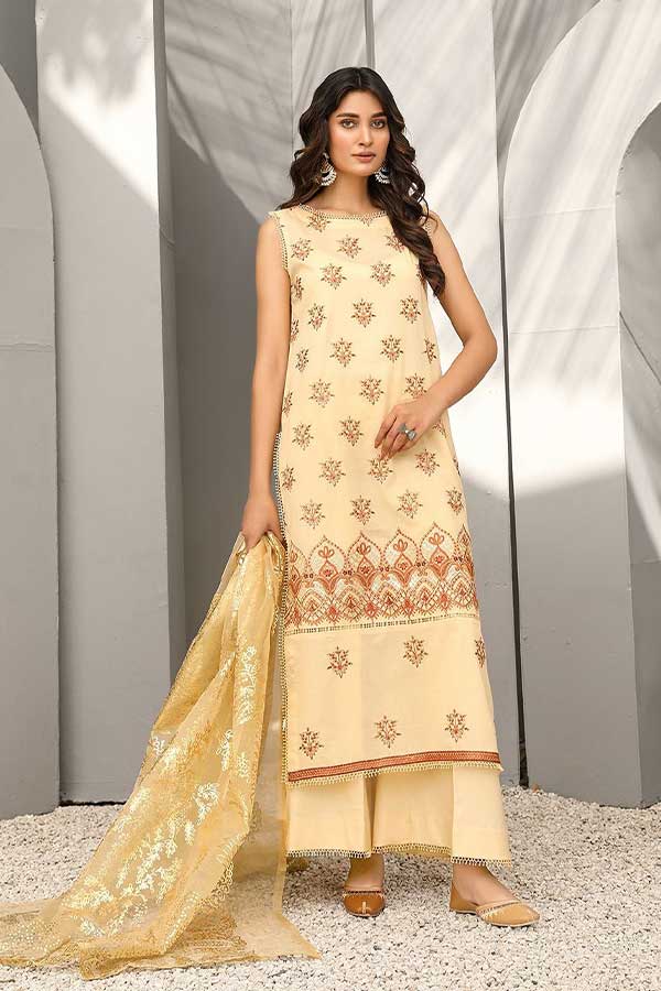 Sanam Saeed Chamak Lawn'23 D#05