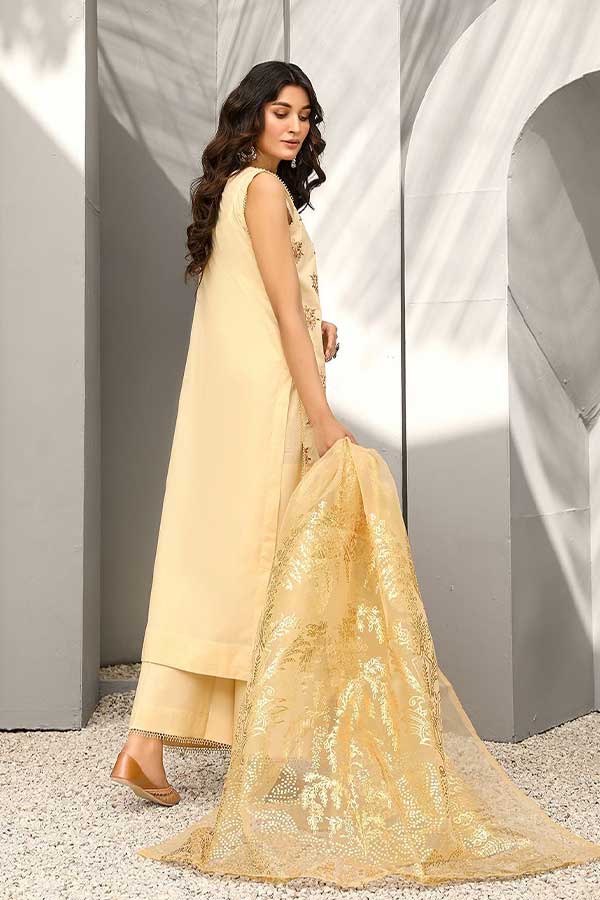 Sanam Saeed Chamak Lawn'23 D#05