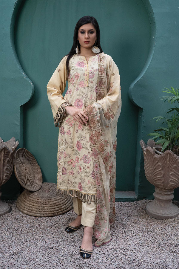 Sanam Saeed Karandi Lawn`23 D#05