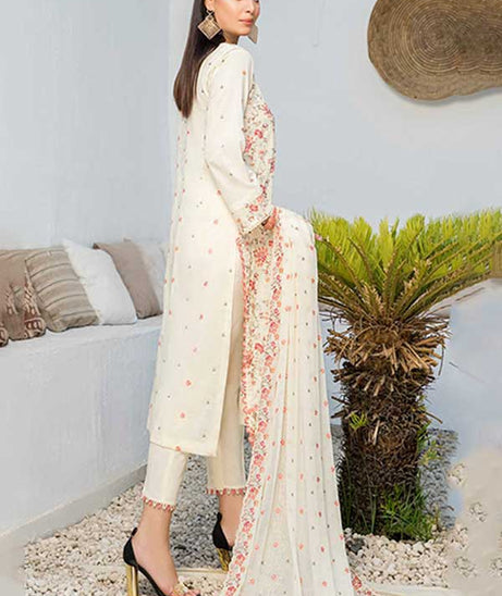 Sanam Saeed Riwaaj Lawn'22 D#6