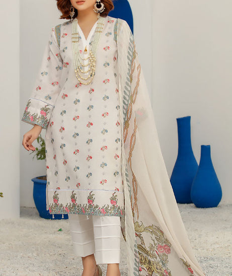 Sanam Saeed Swiss Lawn`21 D#02