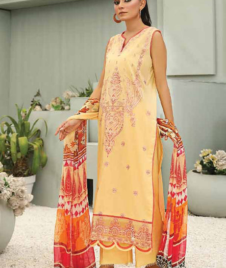 Sanam Saeed Zohra Lawn`23 D#03