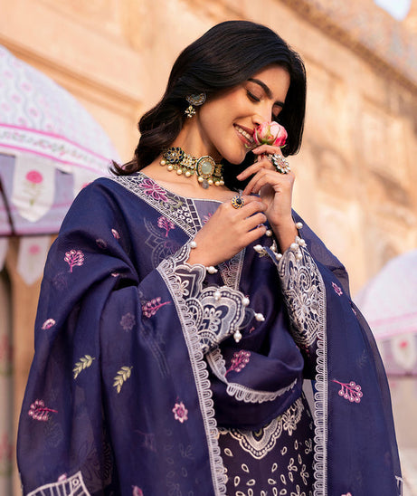 Mahnur Husn-E-Jahan Lawn'25 D#05
