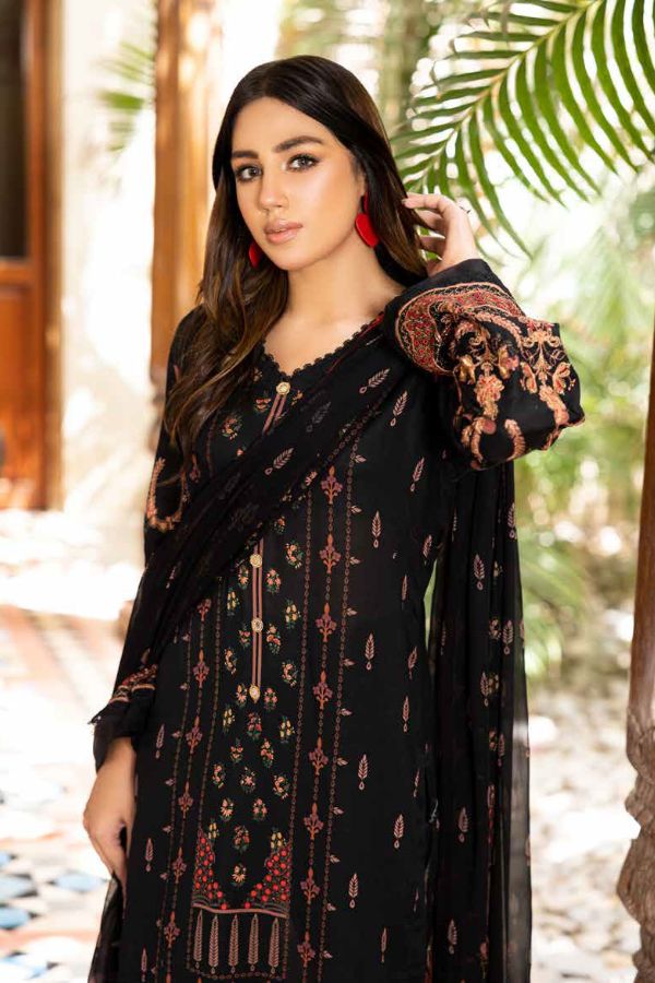 Shaista Embroidered Lawn`23 SPEC#108