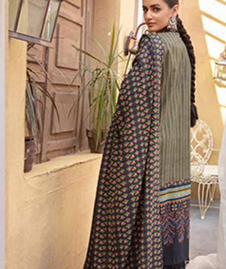 Shaista Nazakat Khaddar`22 D#898