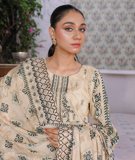 Shaista Amber Emb Lawn'26 D#18