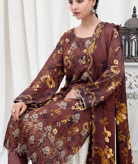 Shaista Mehwish Emb Staple`25 D#340
