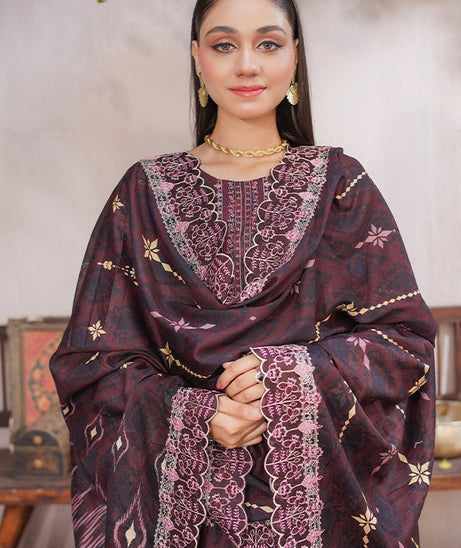 Shaista Amber Emb Lawn'26 D#23