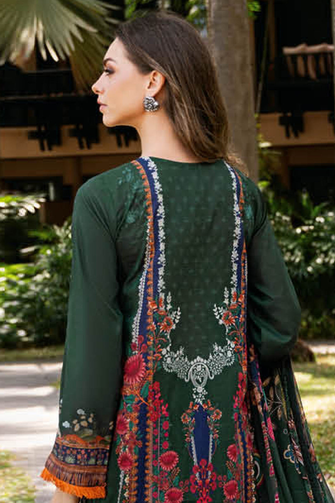 Ramsha Riwayat L/Lawn'25 Vol-11 Y#1107