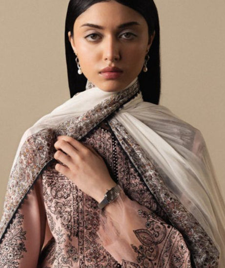 Zara Shahjahan Satori Stillness`26 AKAHANA-D11