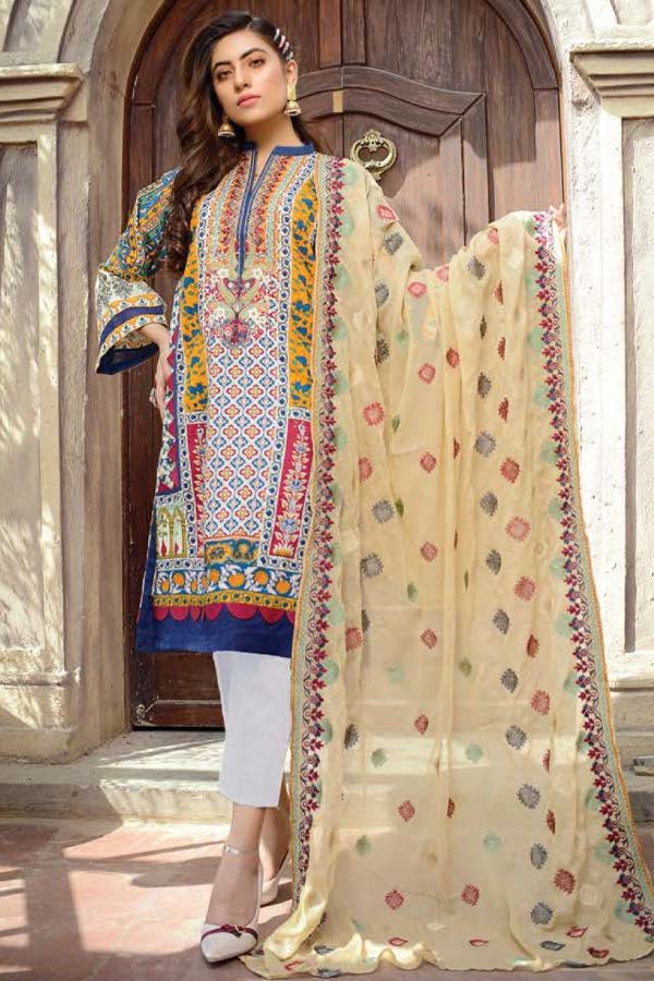 Zebaish Arzo Emb Lawn`21 D#04