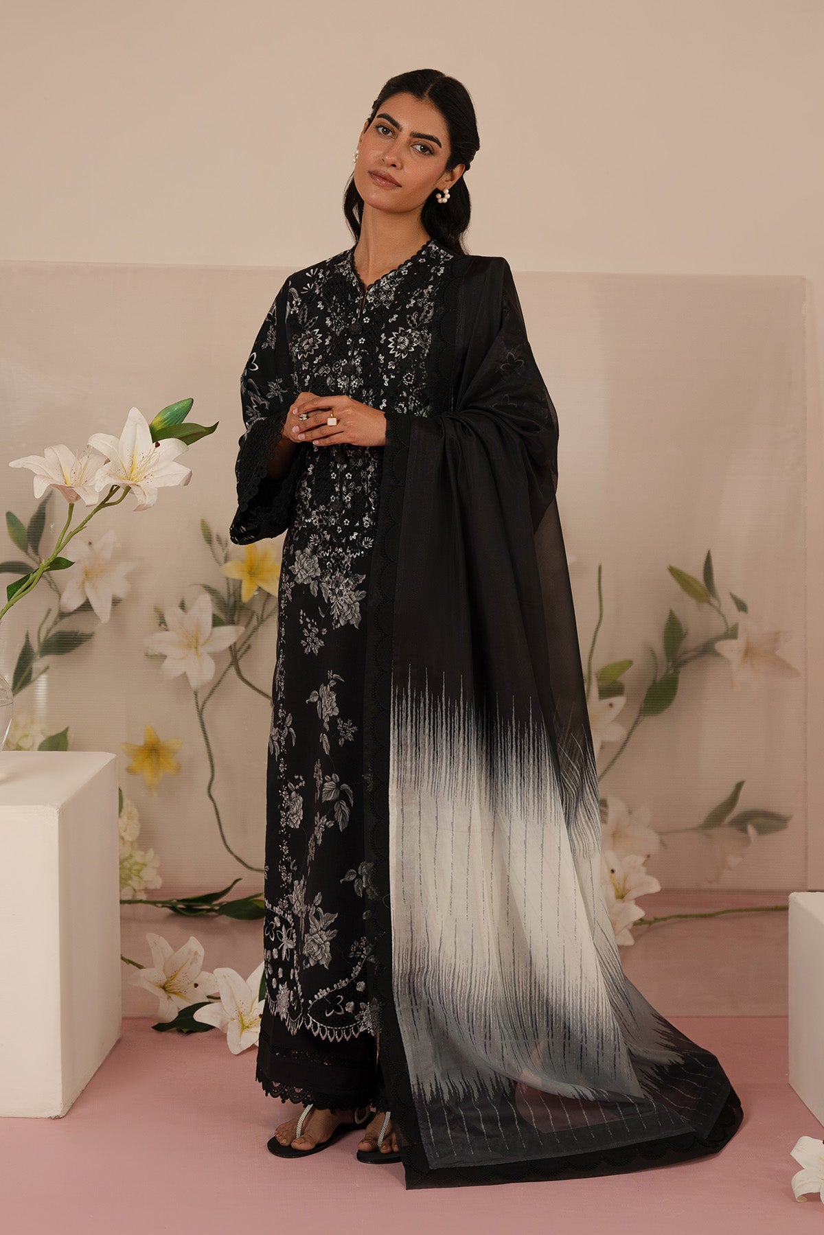 Afrozeh Floral Charm Lawn`25 AL#07