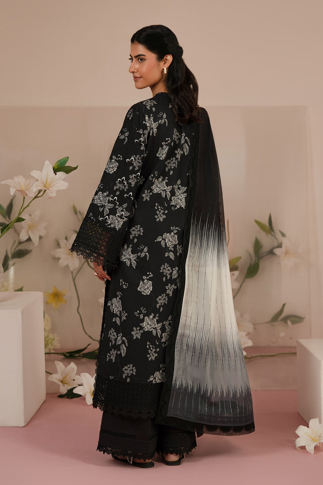 Afrozeh Floral Charm Lawn`25 AL#07
