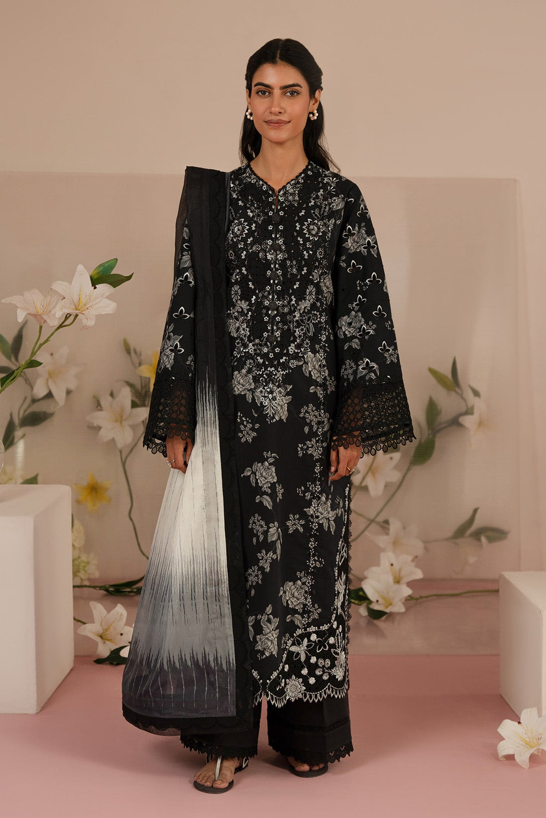 Afrozeh Floral Charm Lawn`25 AL#07