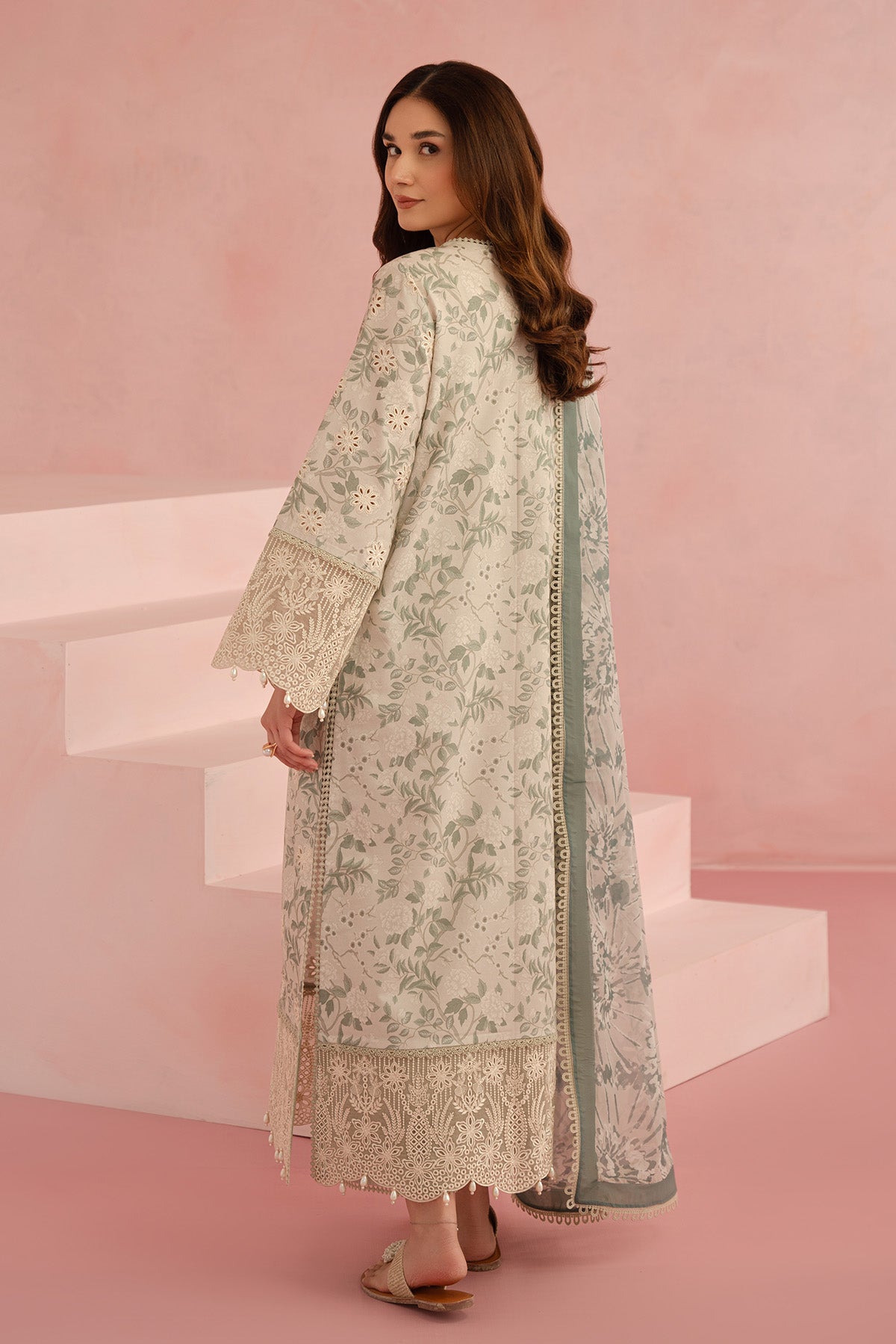 Afrozeh Floral Charm Lawn`25 AL#04