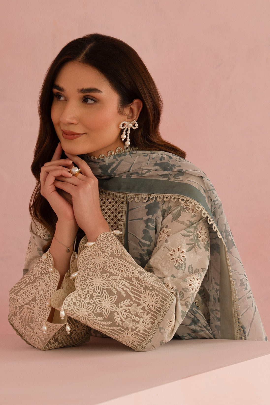 Afrozeh Floral Charm Lawn`25 AL#04