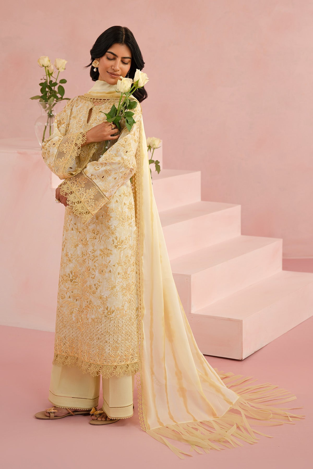 Afrozeh Floral Charm Lawn`25 AL#06