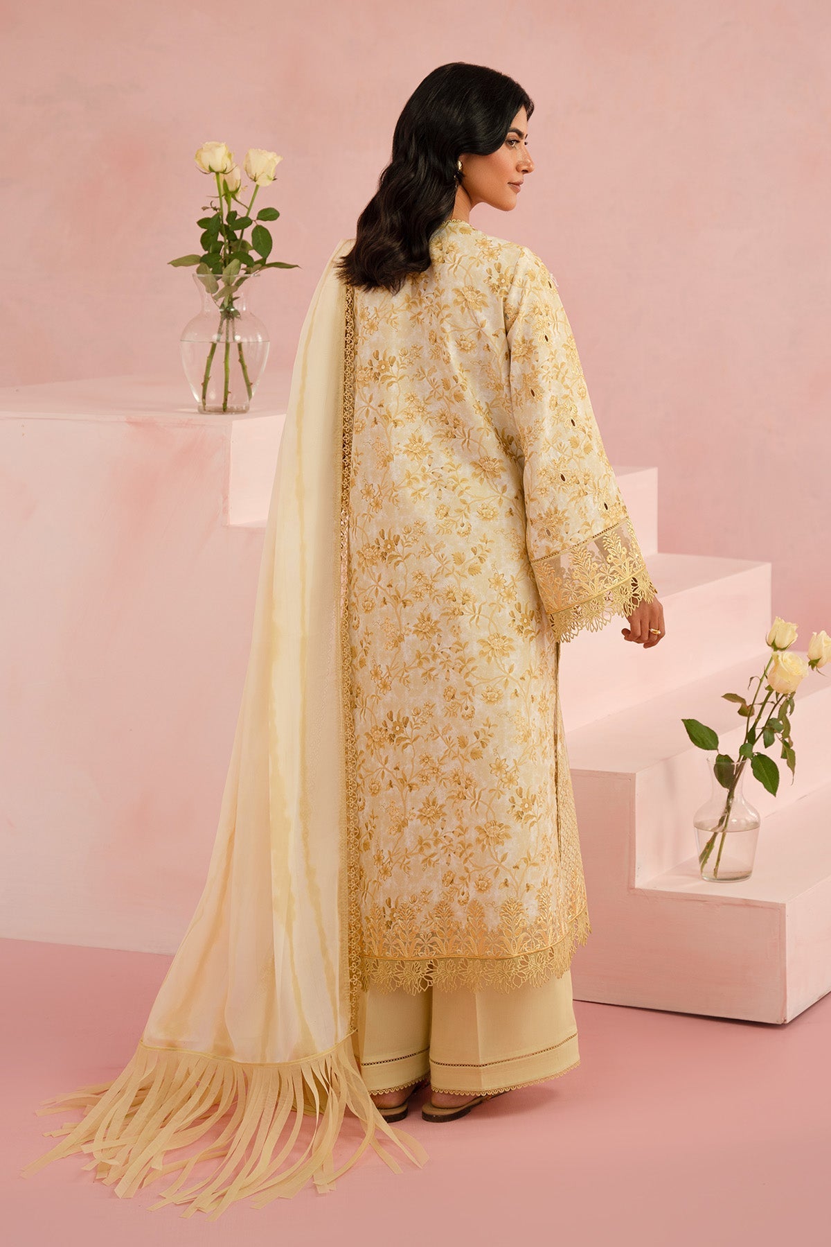Afrozeh Floral Charm Lawn`25 AL#06