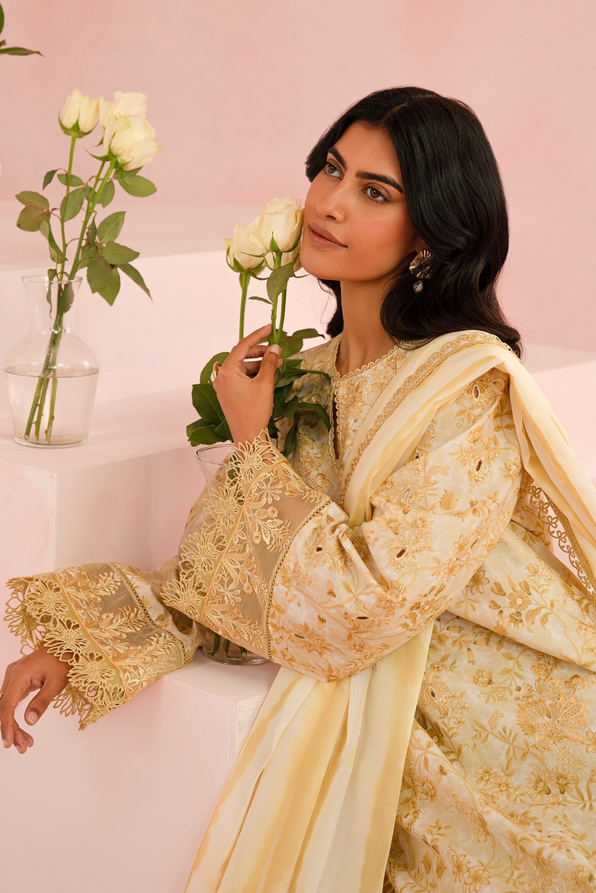 Afrozeh Floral Charm Lawn`25 AL#06