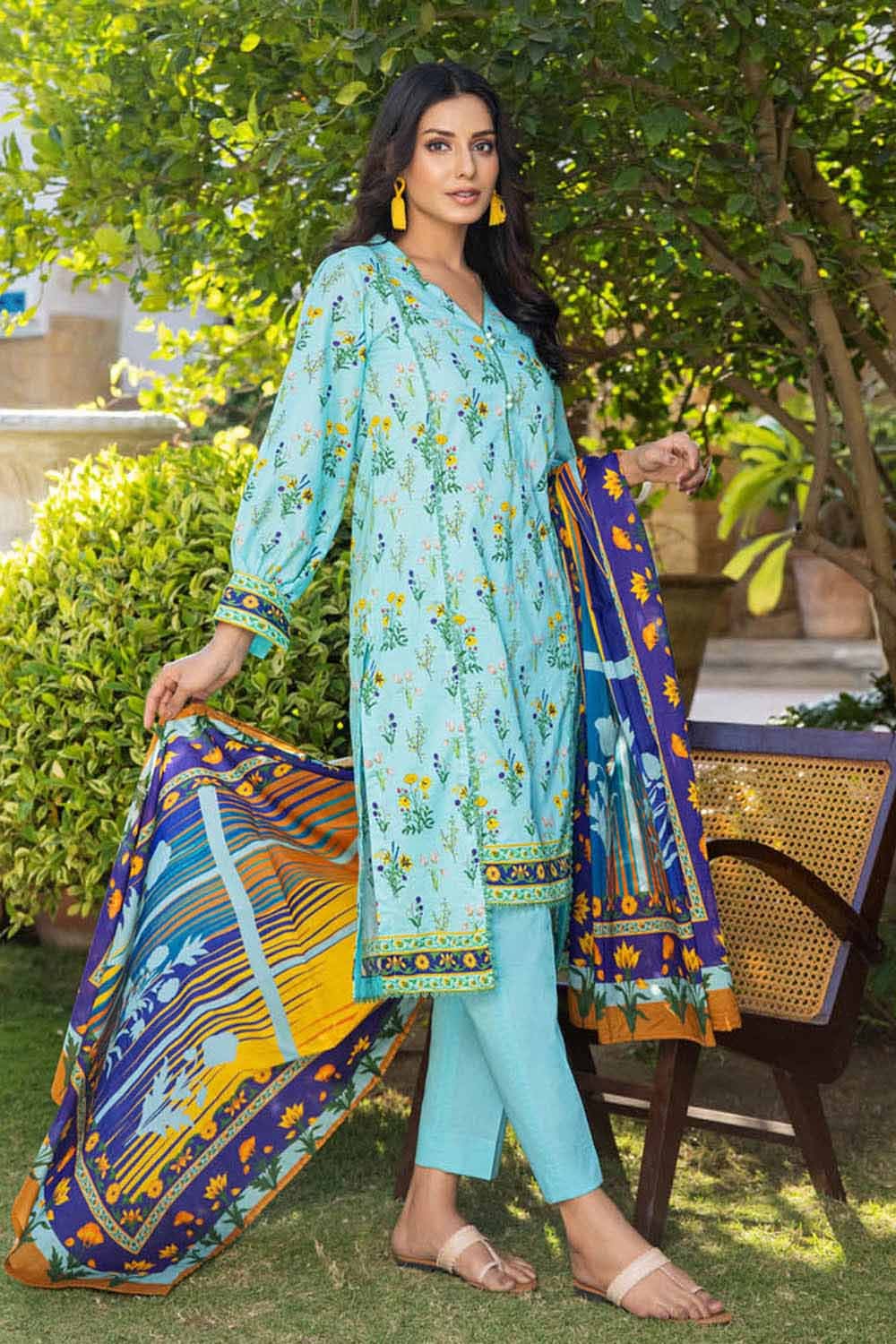 Gul Ahmed Lawn`23 CL#32208 A