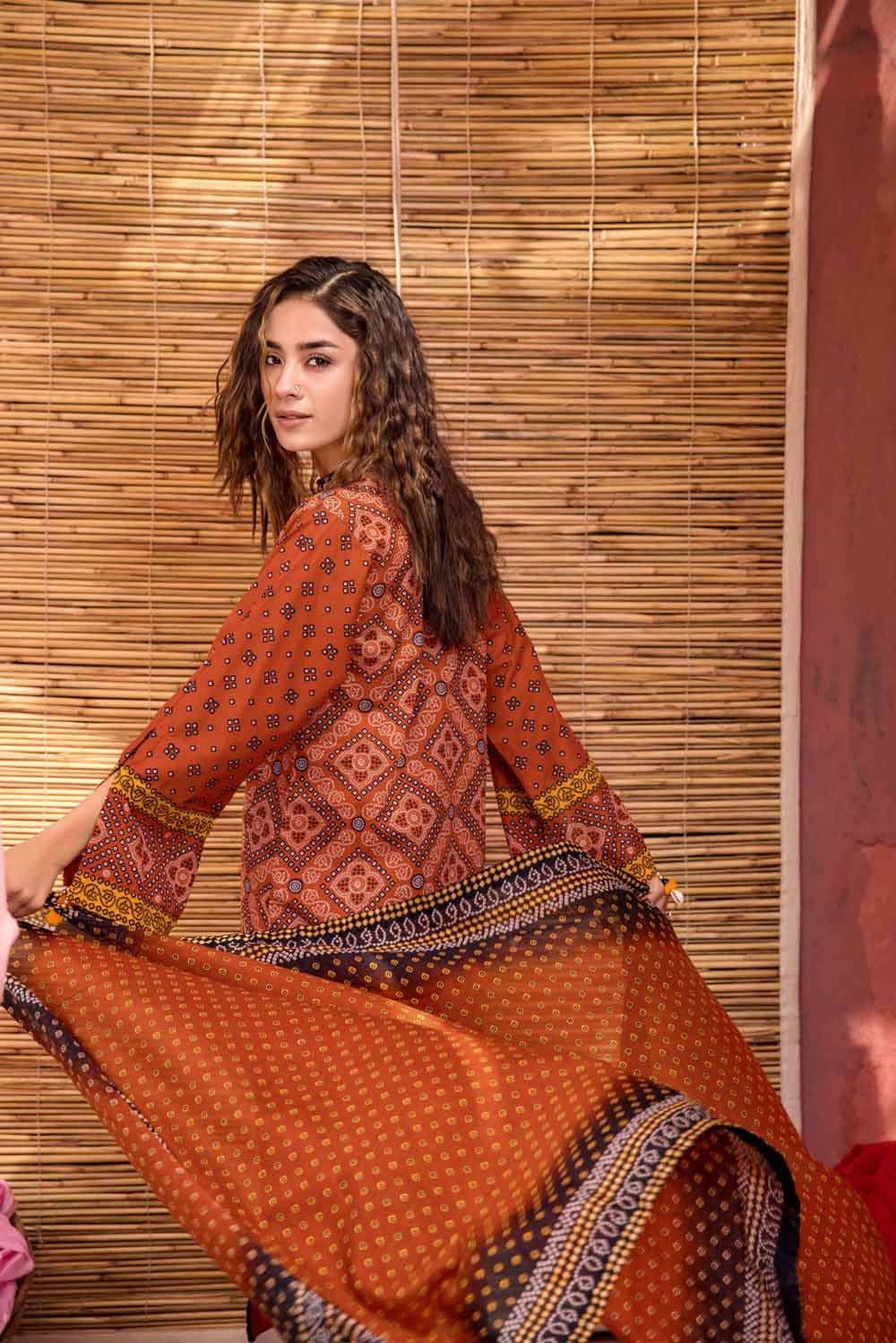 Gul Ahmed Lawn`23 CL#32055 B