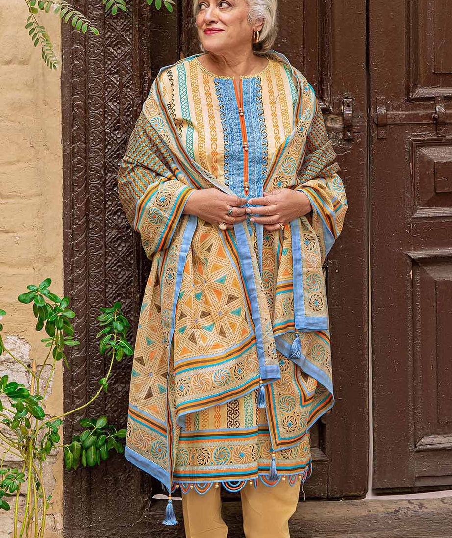 Gul Ahmed Lawn`23 CL#32129-A
