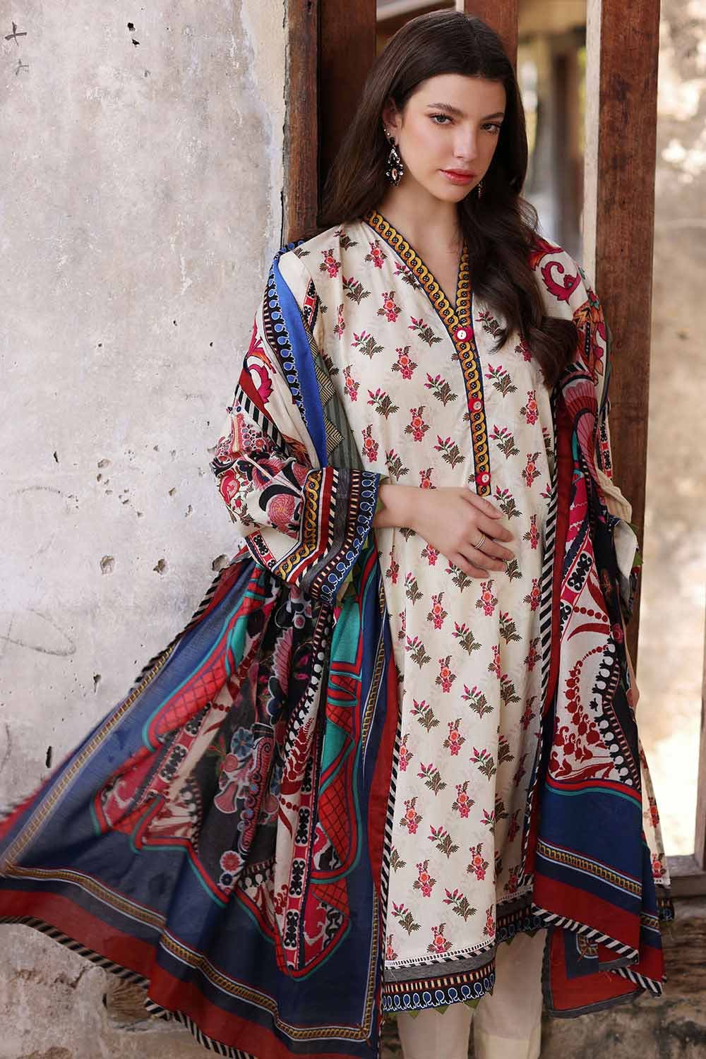 Gul Ahmed Lawn`23 CL#32176 A