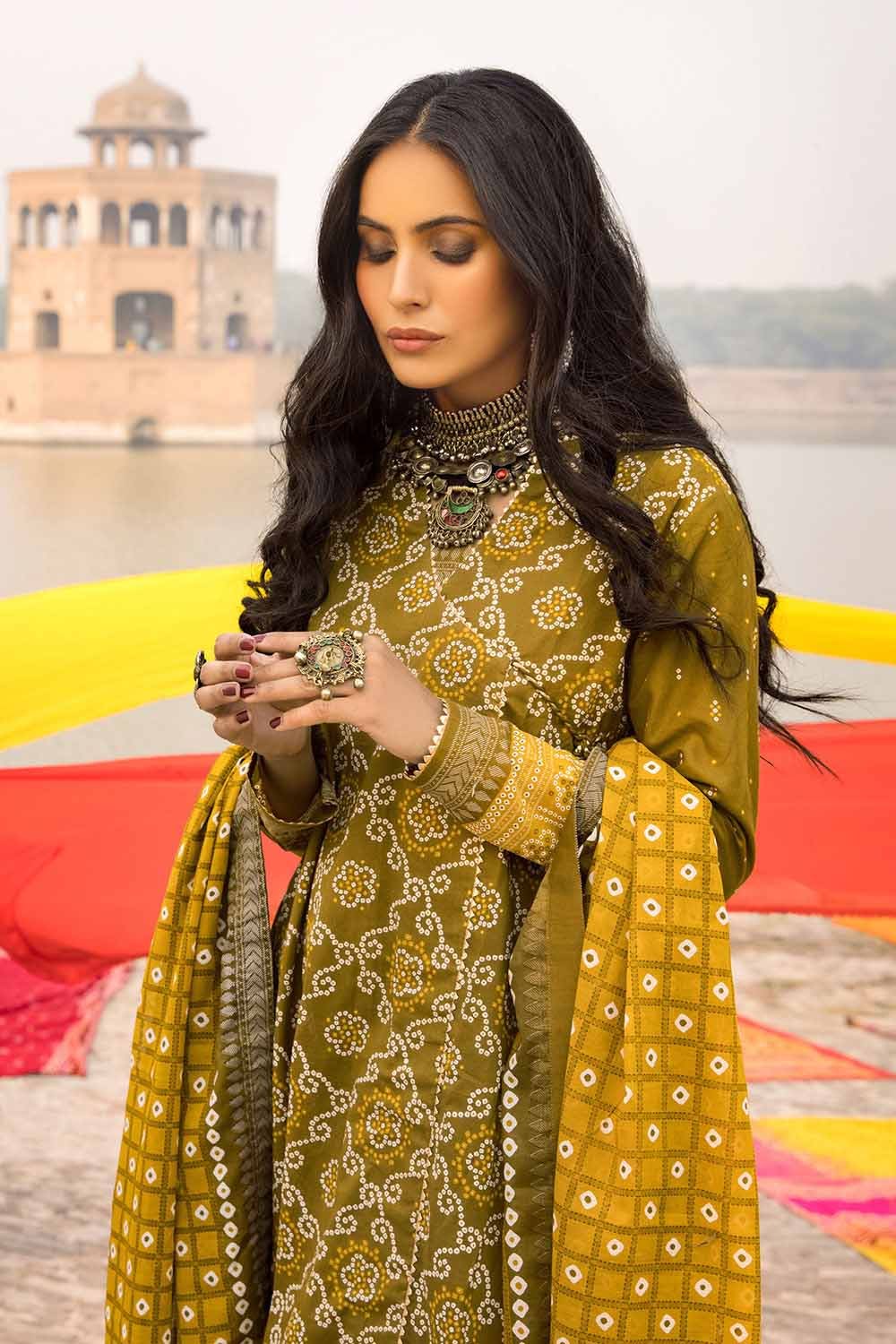 Gul Ahmed Lawn`23 CL#22044 B