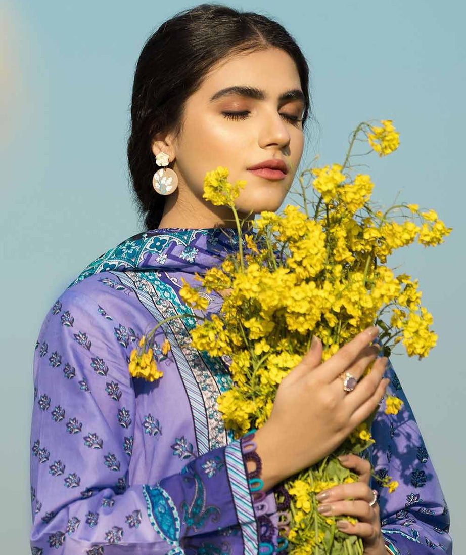 Gul Ahmed Lawn`23 CL#32393 A