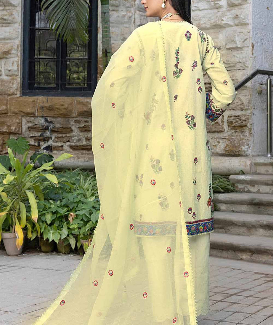 Gul Ahmed Lawn`23 CN#32008 A