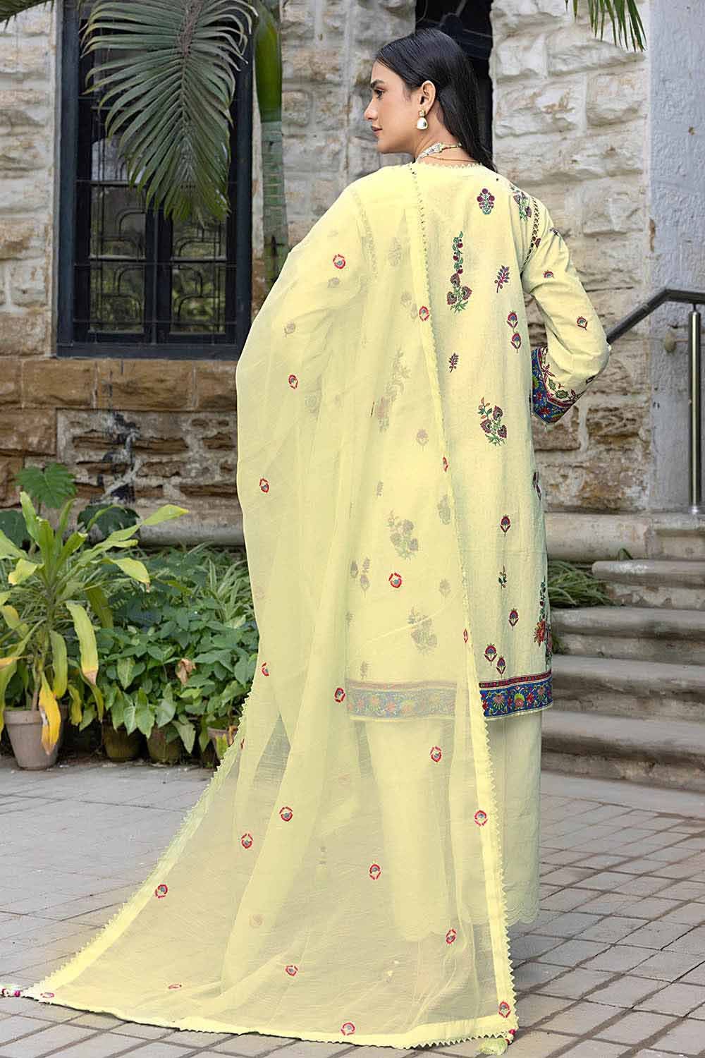 Gul Ahmed Lawn`23 CN#32008 A