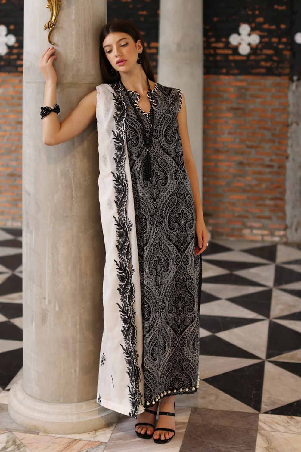 Gul Ahmed Lawn`23 DN#32065 A