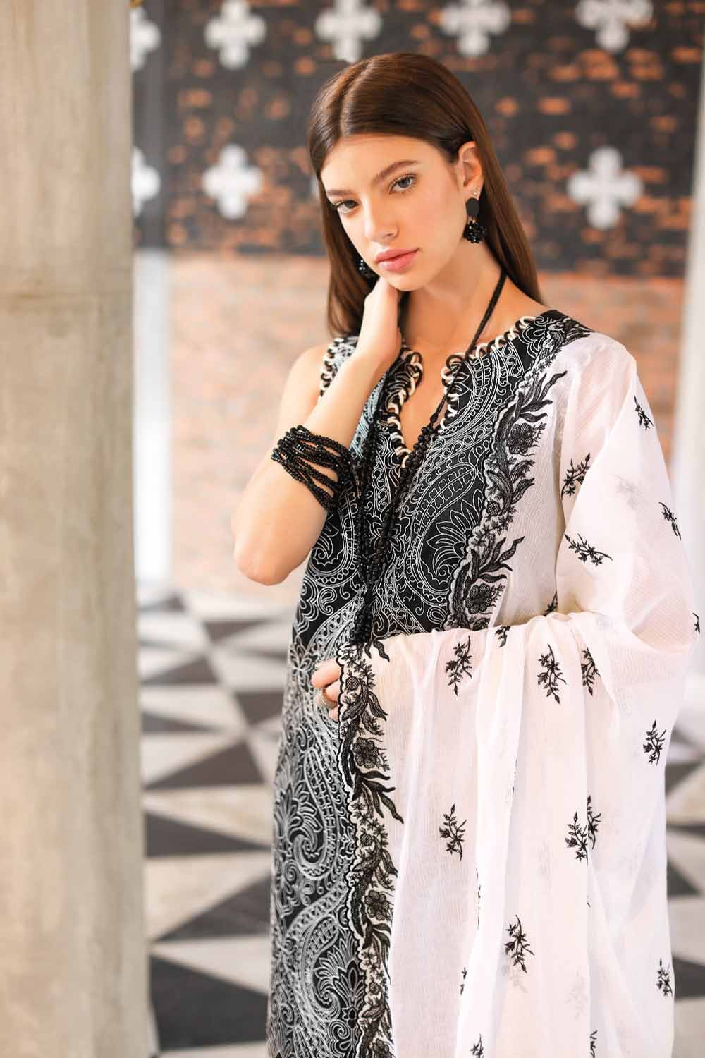 Gul Ahmed Lawn`23 DN#32065 A