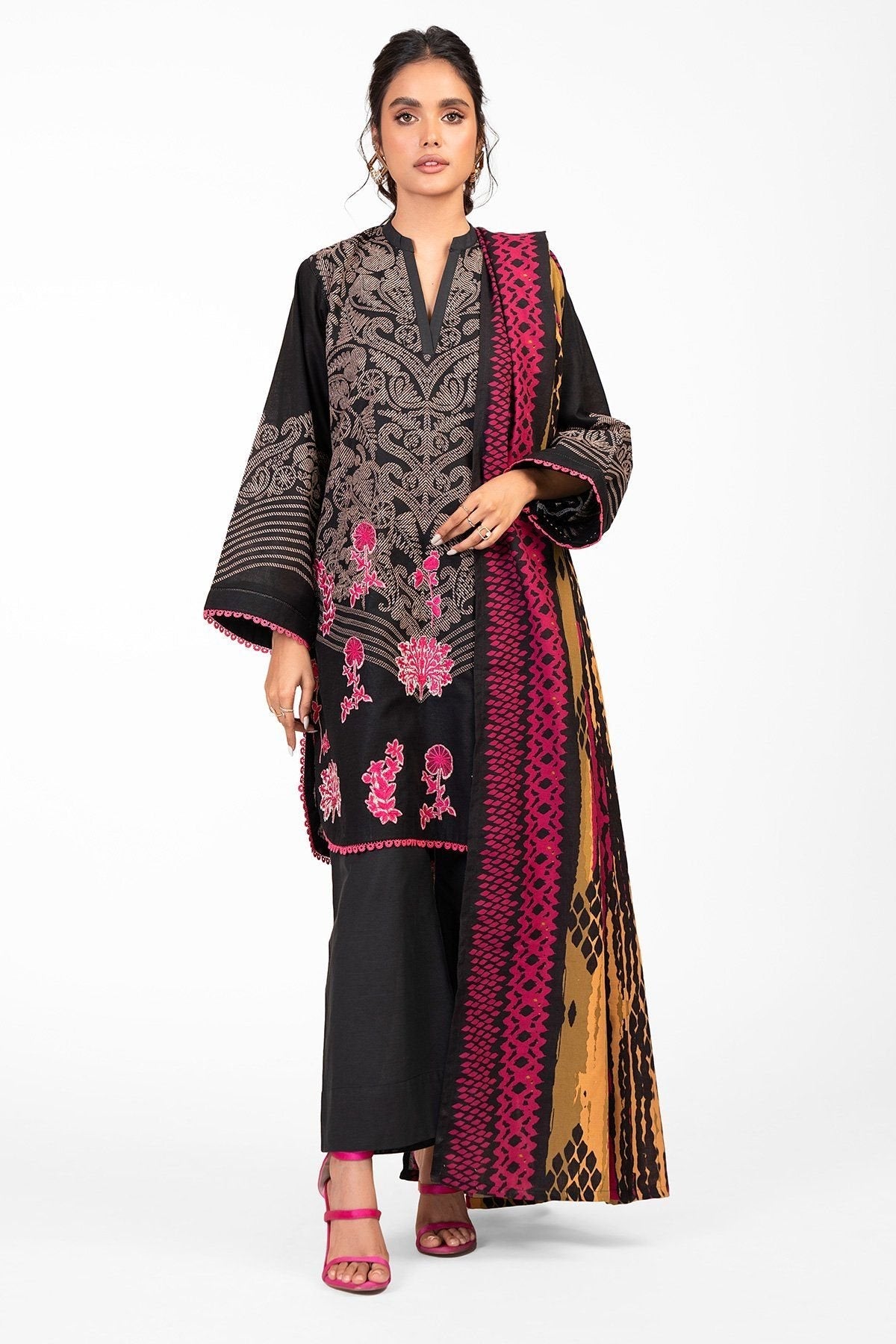 Al-Karam Winter Collection`22 FW#8 Black