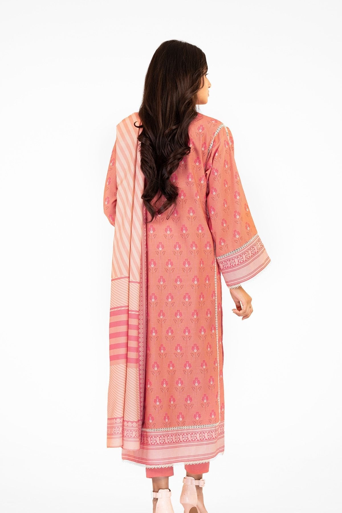 Al-Karam Winter Collection`22 FW#4.1 Pink
