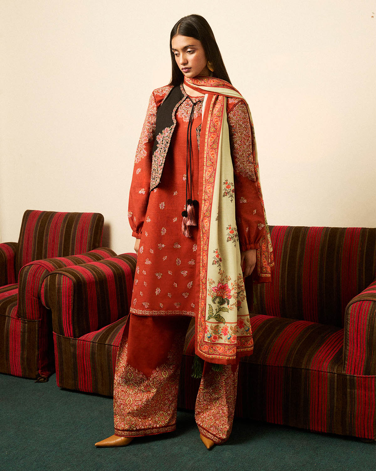 Jugnu By Hussain Rehar Autumn Winter`24 (Aurelia)
