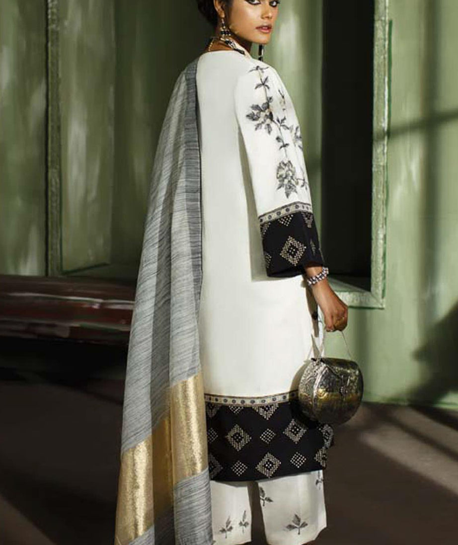 Mahgul luxury Lawn`21 D#14