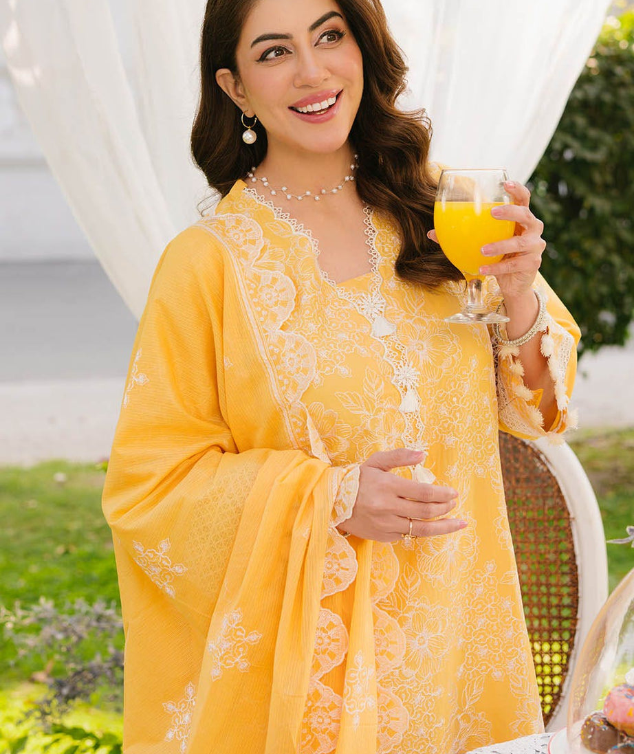 Gul Ahmed Summer Lawn'25 DN#52001-A